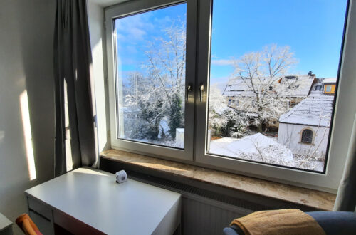 Maison Fasson - Die Ferienwohnungen Ferienwohnung 2 Blick aus dem Fenster